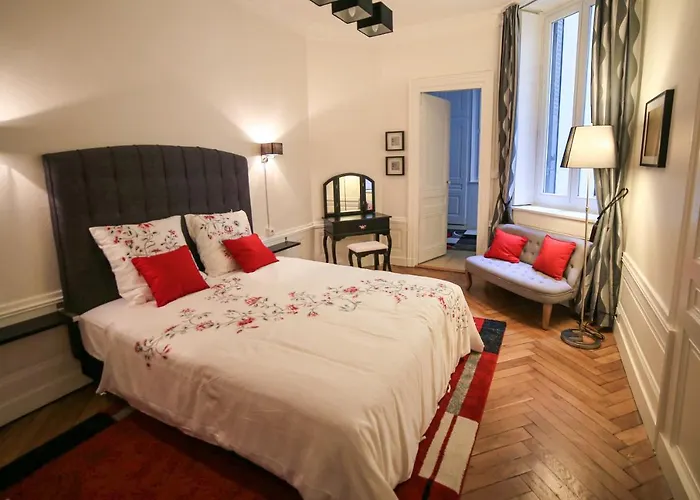 La Lanterne Apartment *